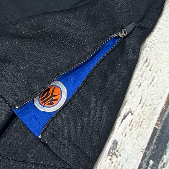 New York Knicks NY NBA Basketball Athletic Boys Kids Youth Shorts - Picture 6 of 8